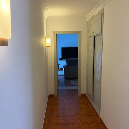 Sunny Apartment *